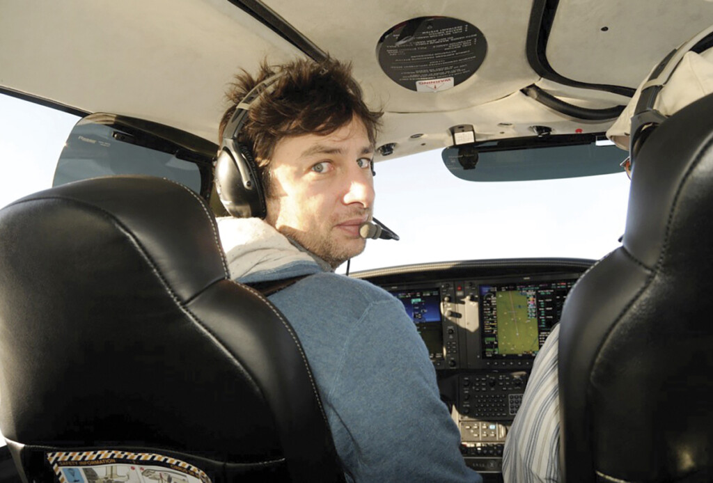 Actor Zach Braff piloting is own aircraft.