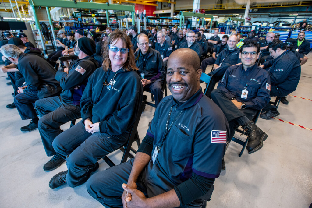 Delta TechOps Team Recognized for Excellence New York Airport Delta people recognized for operational excellence at Cirium award ceremony