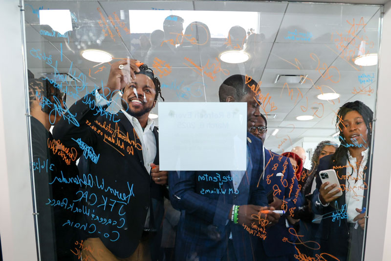 PANYNJ, JetBlue, and Fraport USA Unveil Plans for Terminal 5 Refresh at JFK New York Airport jfk terminal 5 refresh 54369465641 o Metropolitan Airport News