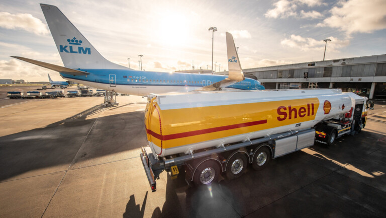 Shell Aviation Announces Carbon Neutral 100LL Avgas in the US Market Shell Aviation Announces Carbon Neutral 100LL Avgas in the US Market