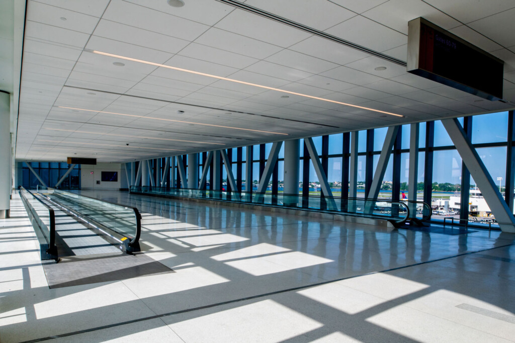 lga terminal c 09 Metropolitan Airport News