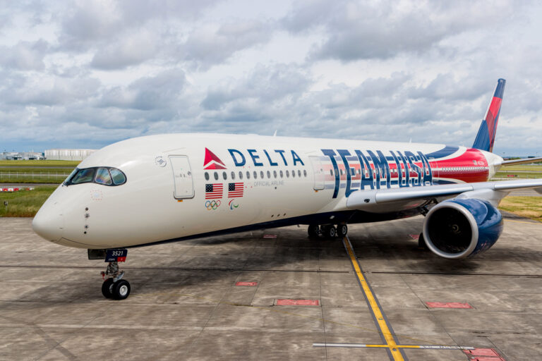 liveryreveal sparklers Metropolitan Airport News