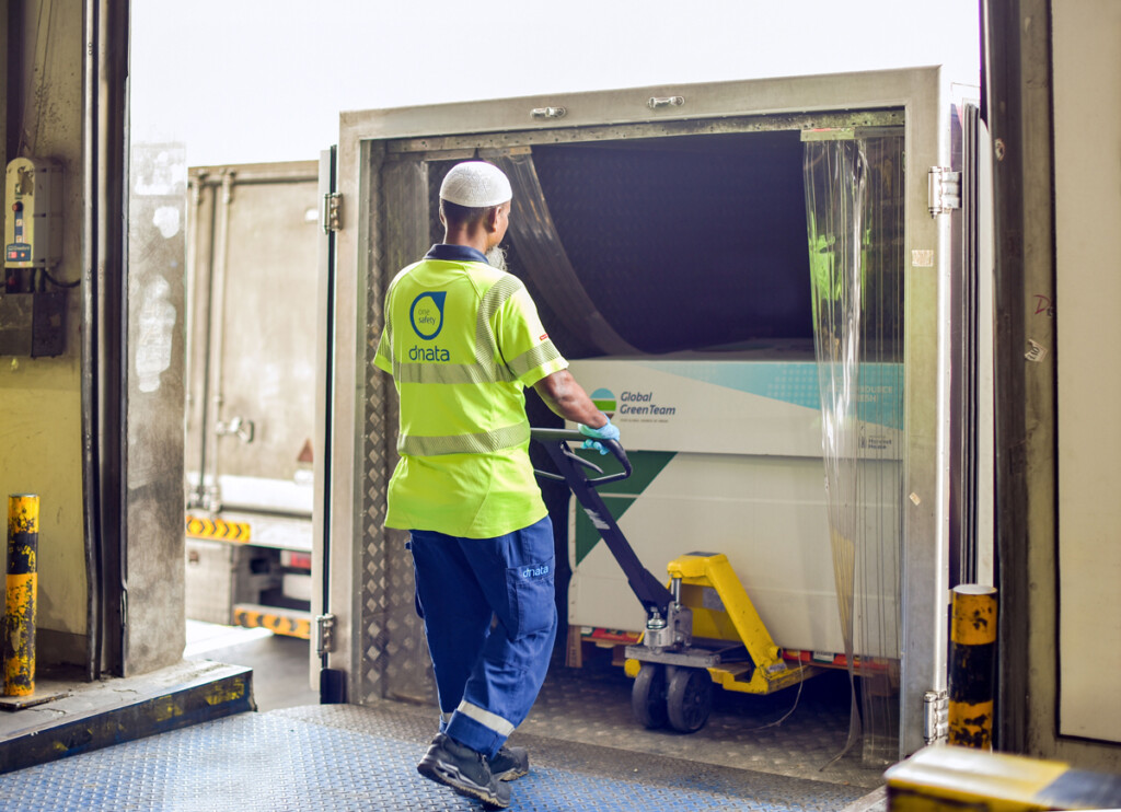 Beating the Heat: How dnata Keeps Perishable Goods Farm Fresh in Dubai New York Airport Once inspected & approved, dnata moves goods from its cool chain facilities to awaiting customers.
